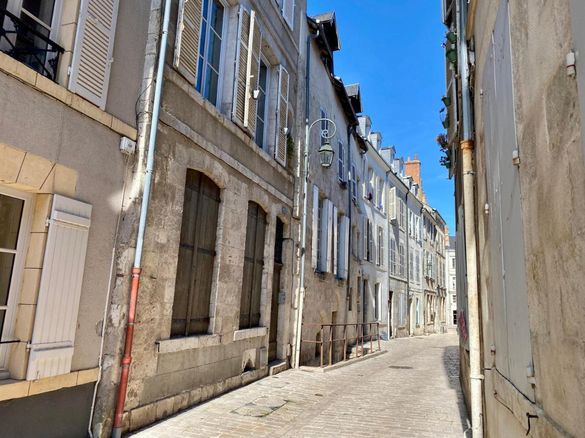 Le Repaire D'esmeralda Orléans
